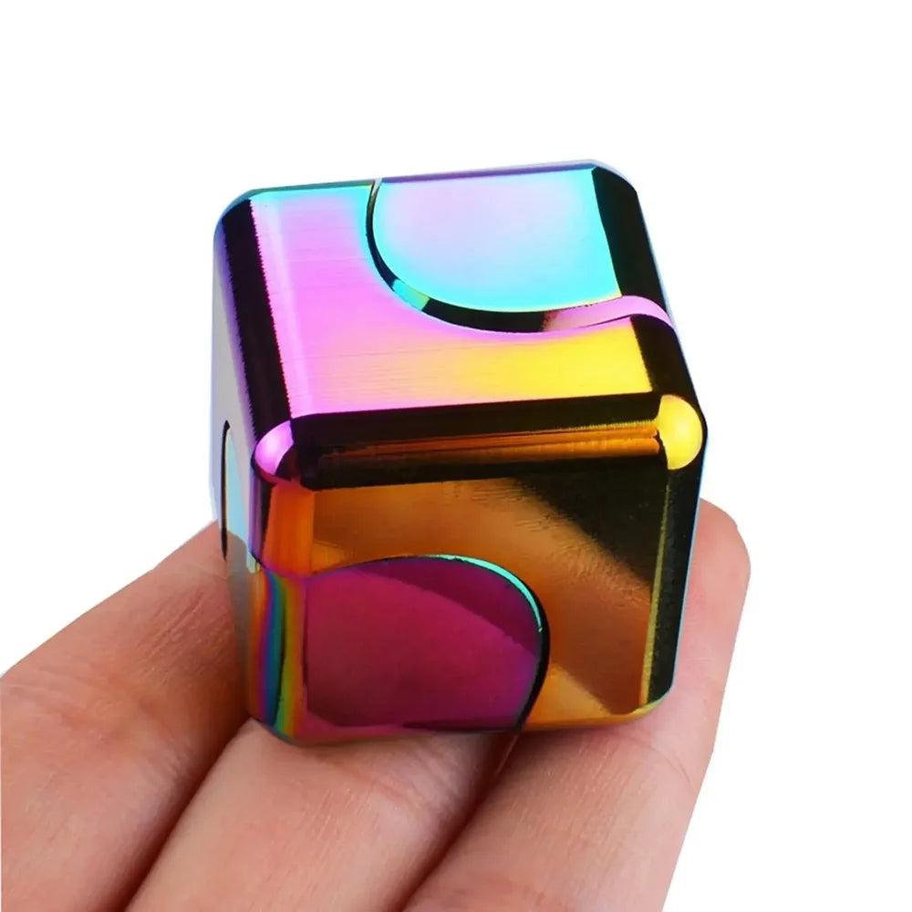 Cube Gyroscopique Métal Anti-Stress – Toupie de Bureau Fidget Spinner pour Adulte et Enfant